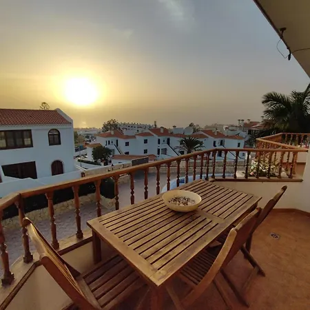 With Pool At Bounganvillas San Eugenio Appartement Costa Adeje (Tenerife)