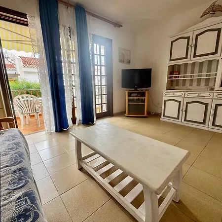 With Pool At Bounganvillas San Eugenio 阿德耶